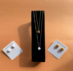 Necklace tie the knot (gold)