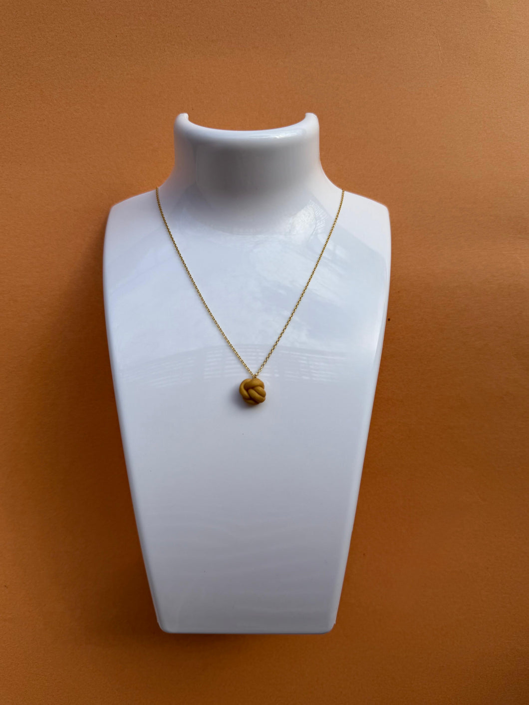 Necklace tie the knot (gold)